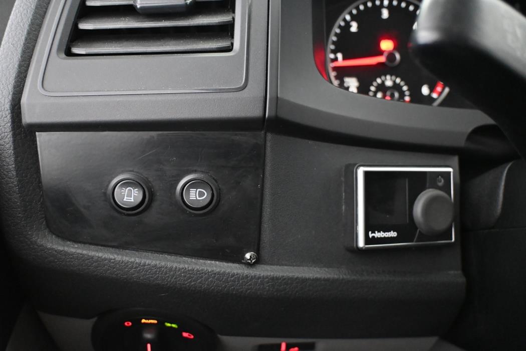 VOLKSWAGEN Transporter 2018