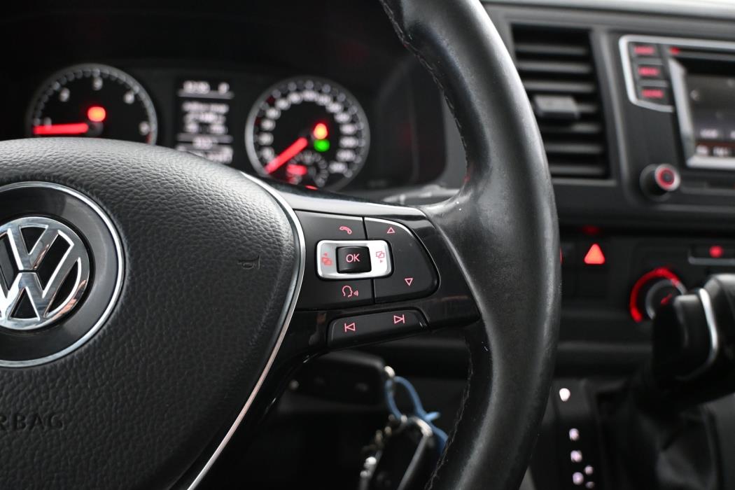 VOLKSWAGEN Transporter 2018