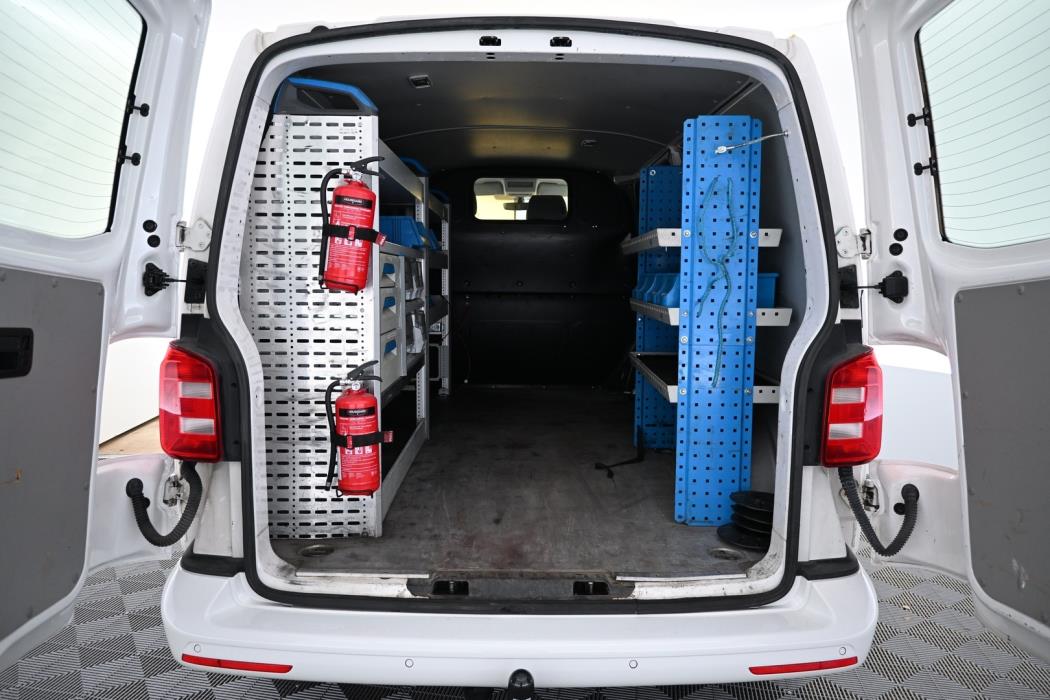 VOLKSWAGEN Transporter 2018