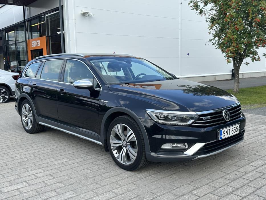 VOLKSWAGEN Passat 2016