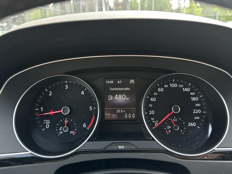 VOLKSWAGEN Passat 2016