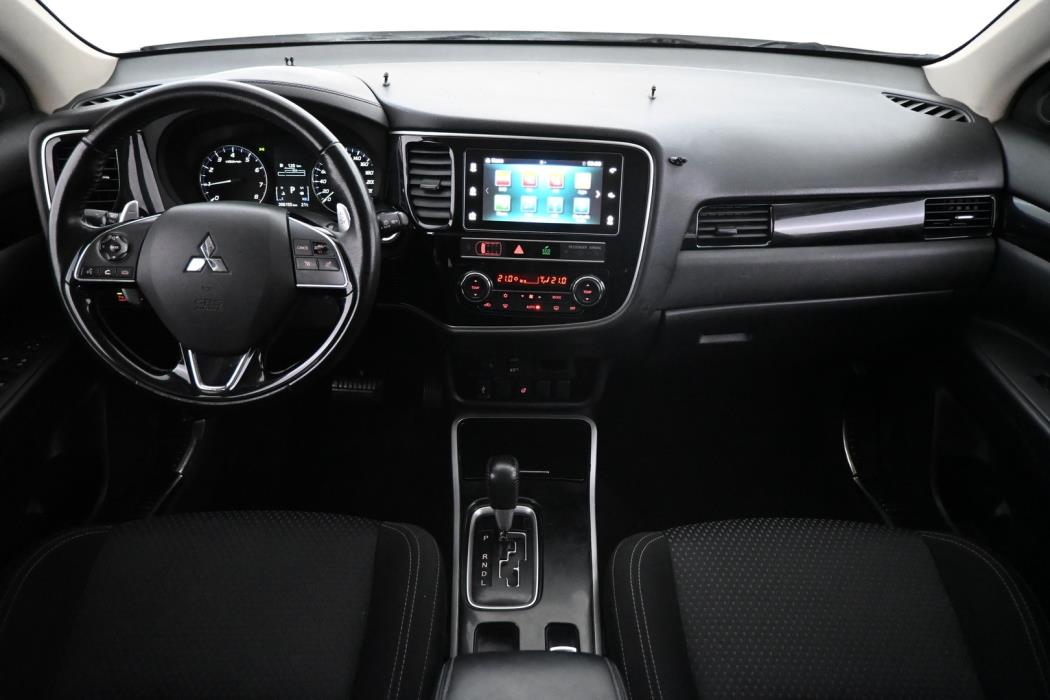 MITSUBISHI Outlander 2019