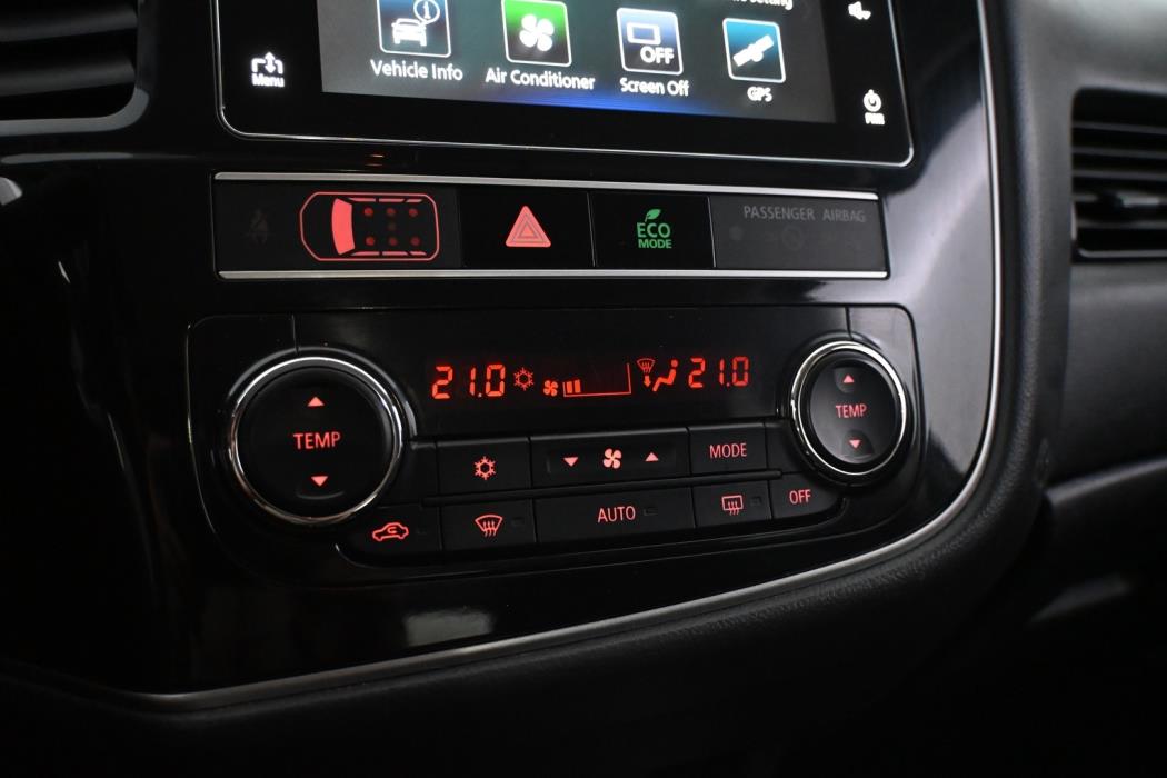 MITSUBISHI Outlander 2019