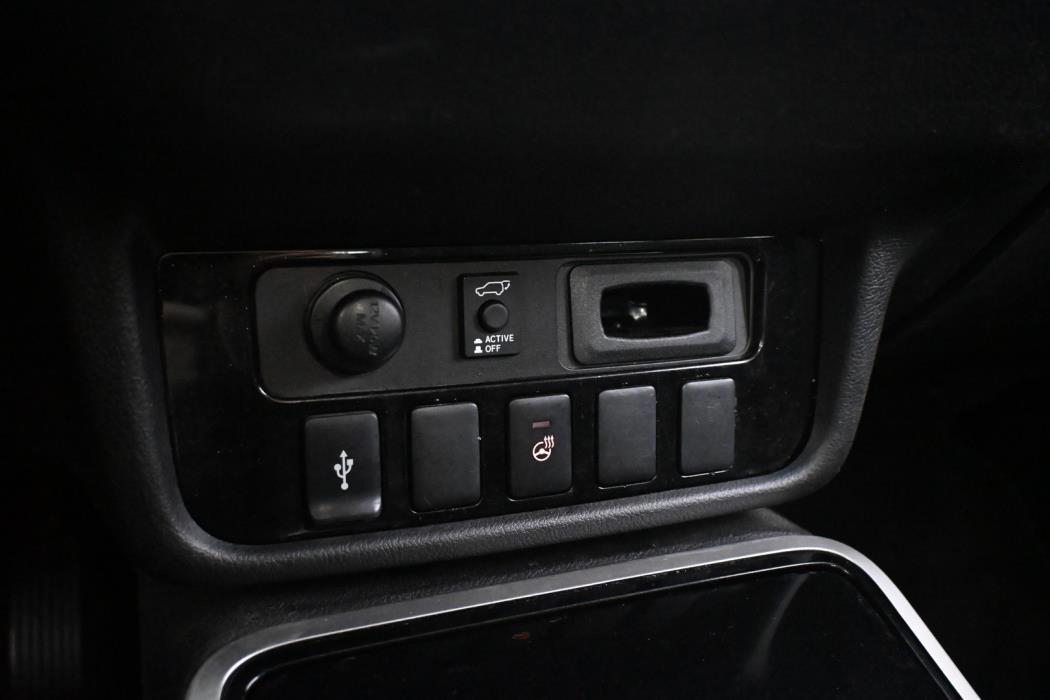 MITSUBISHI Outlander 2019