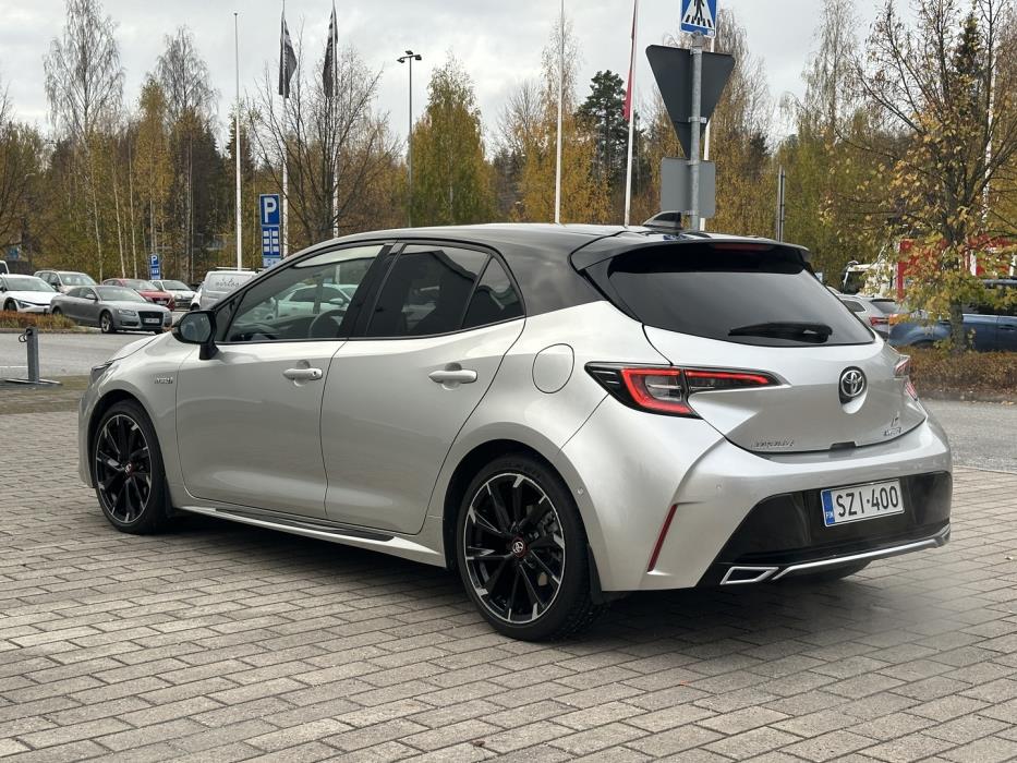 TOYOTA Corolla 2021