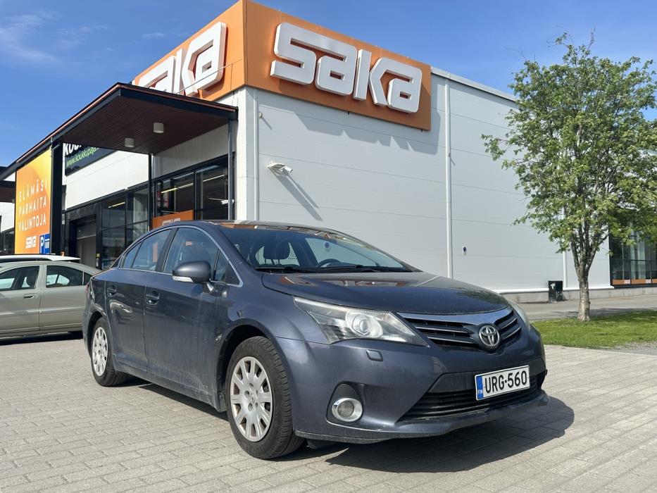 TOYOTA Avensis 2012