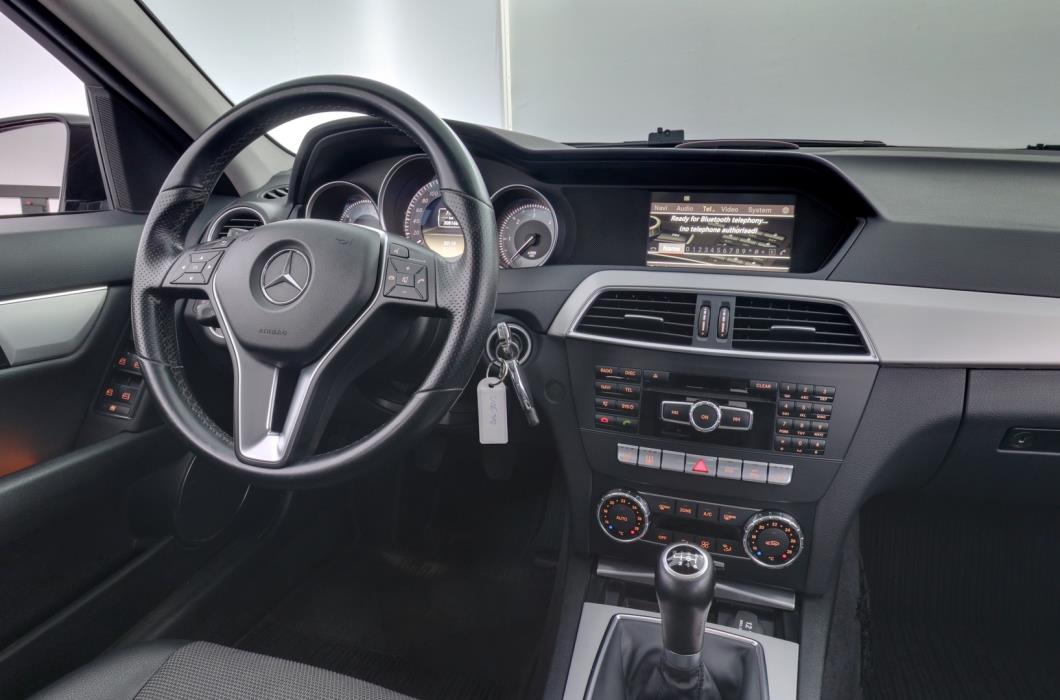 MERCEDES-BENZ C 2012