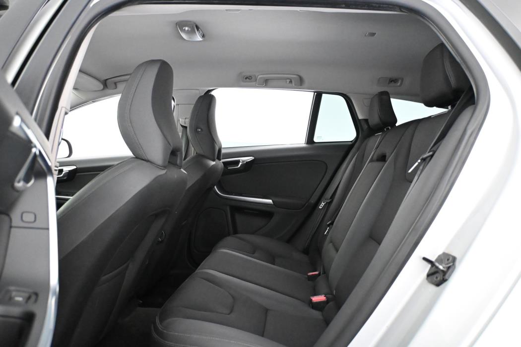 VOLVO V60 2011