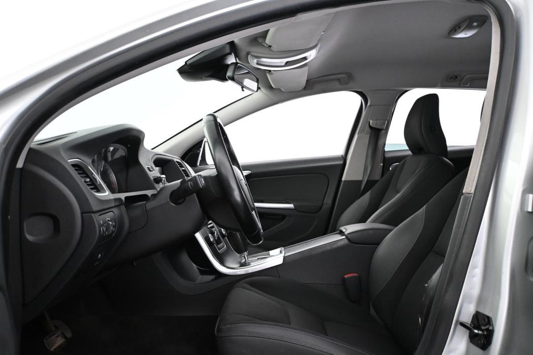 VOLVO V60 2011