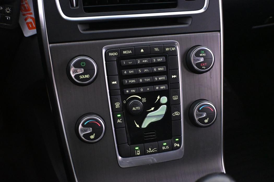 VOLVO V60 2011