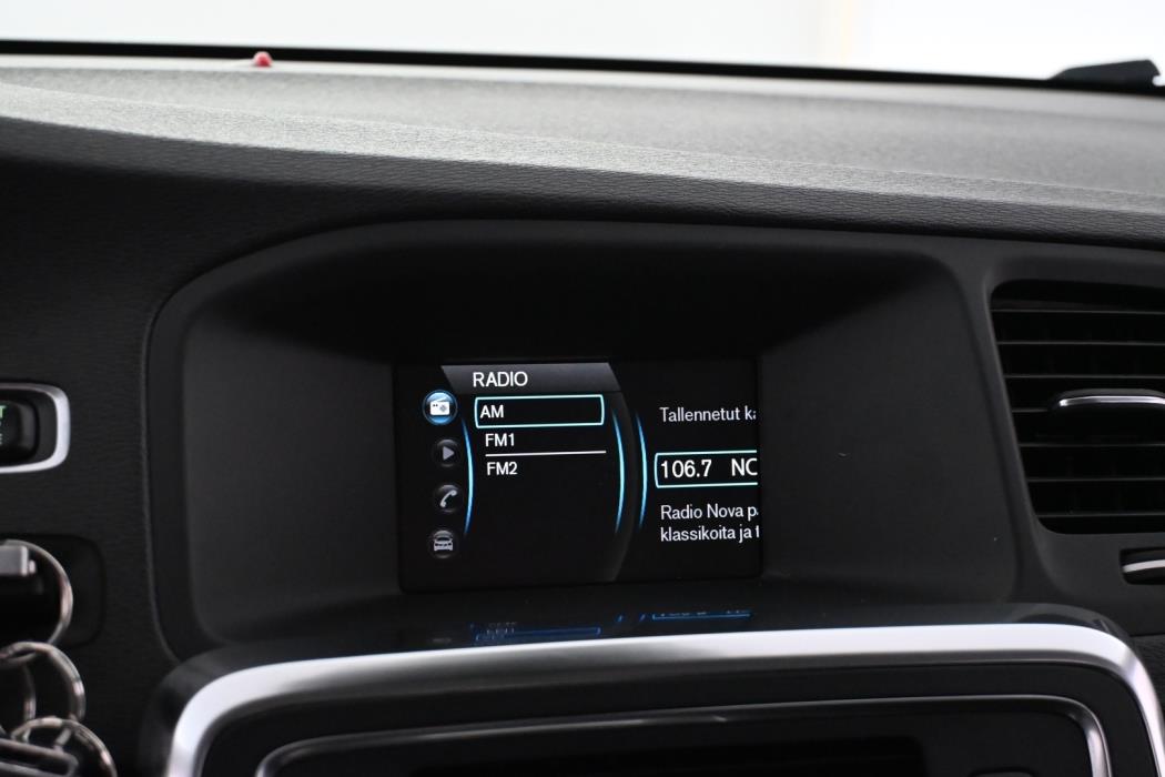 VOLVO V60 2011