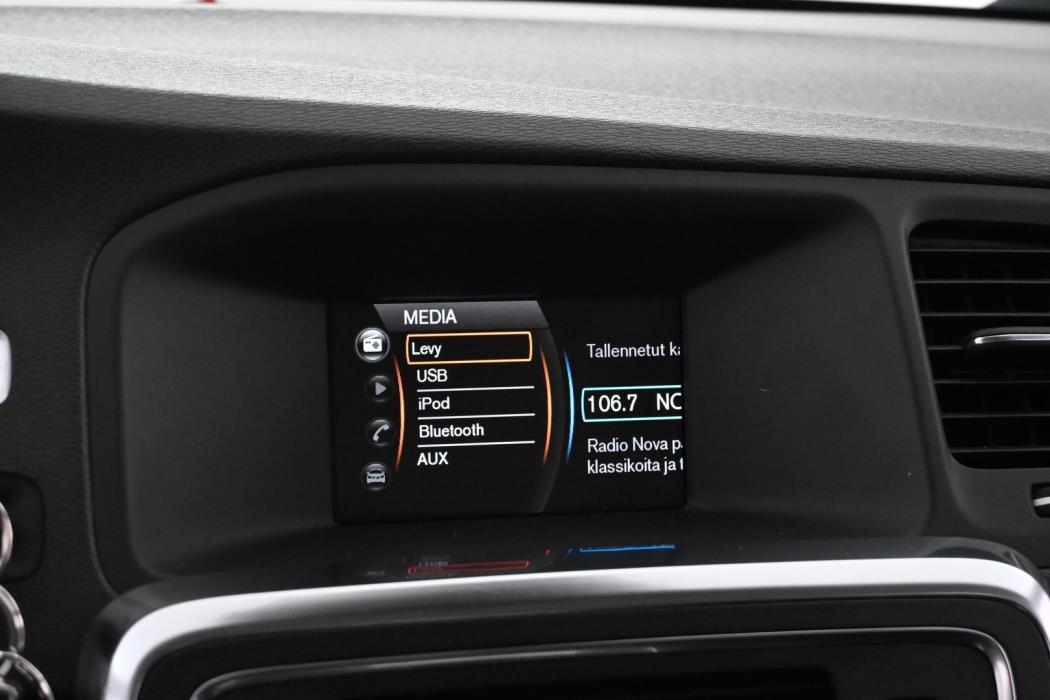 VOLVO V60 2011