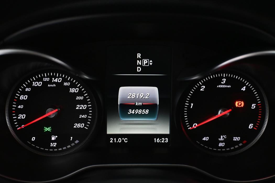 MERCEDES-BENZ C 2015