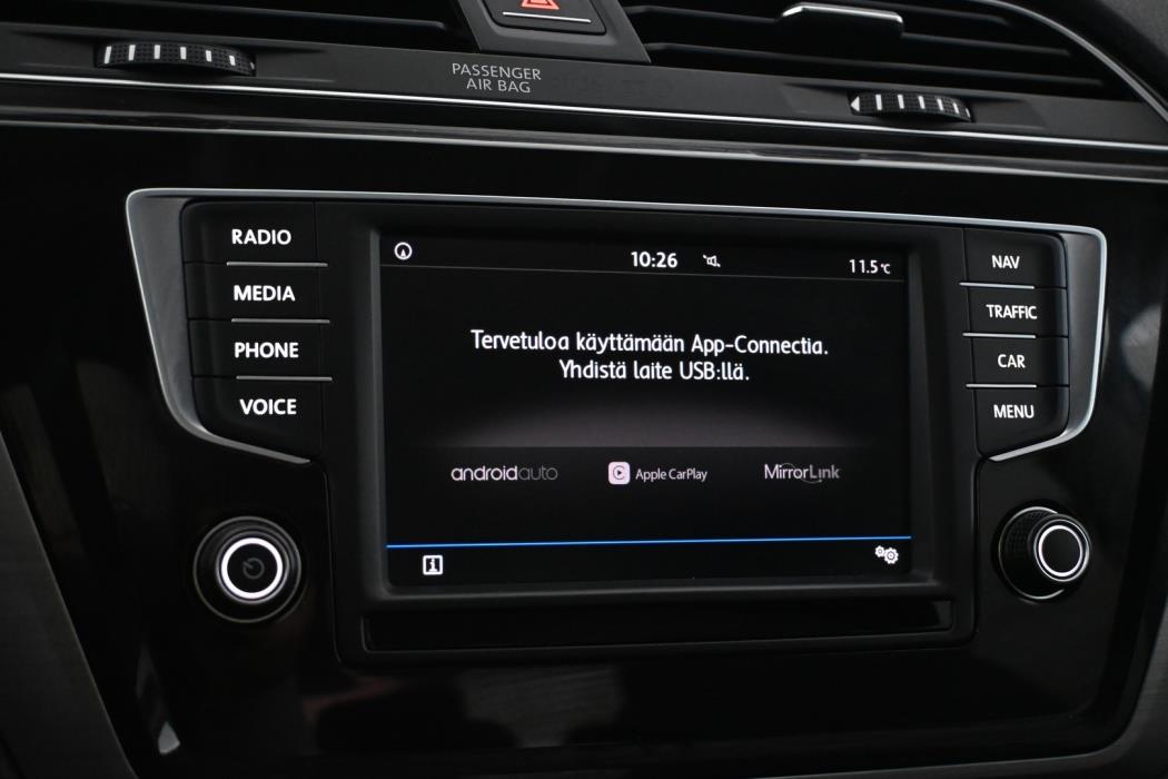 VOLKSWAGEN Touran 2017