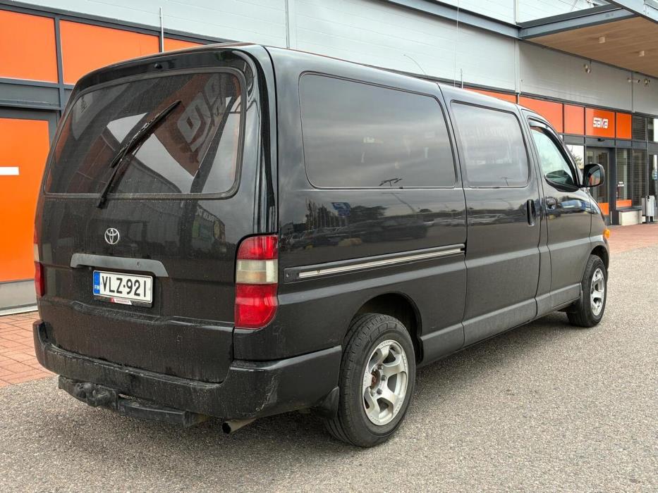 TOYOTA Hiace 2001