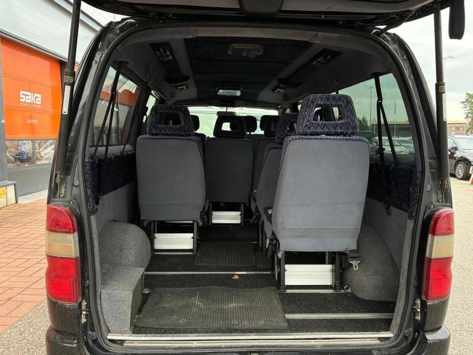TOYOTA Hiace 2001