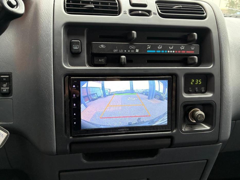 TOYOTA Hiace 2001
