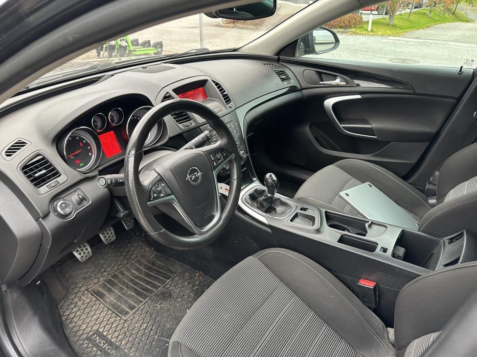 OPEL Insignia 2013