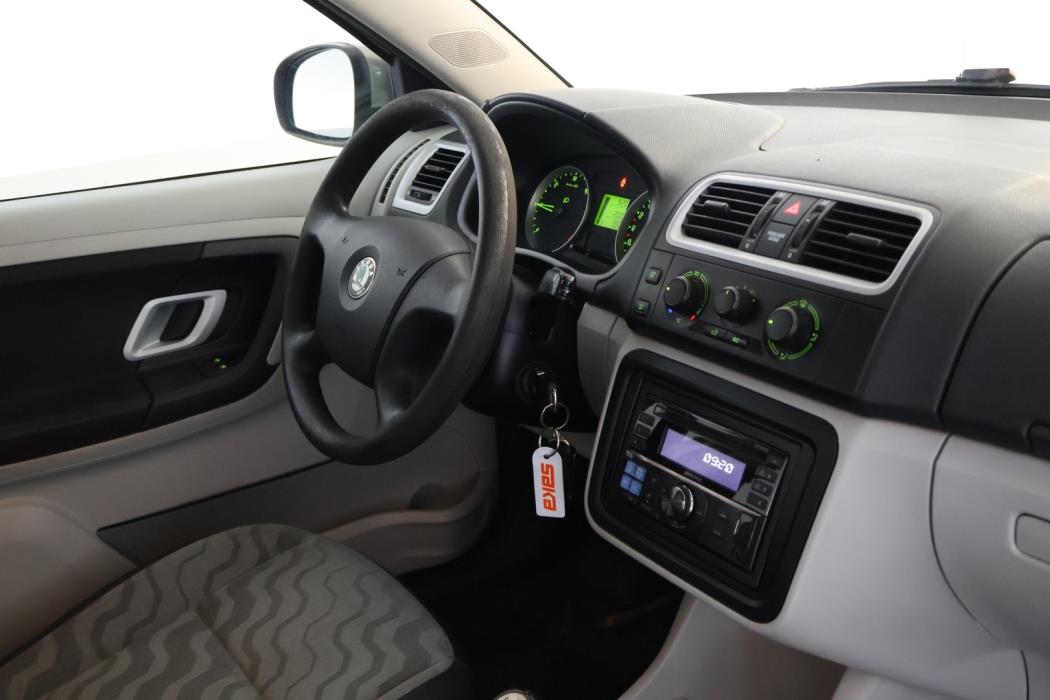 SKODA Fabia 2009