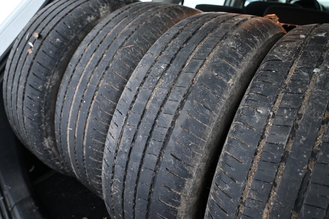 VOLKSWAGEN Golf 2012