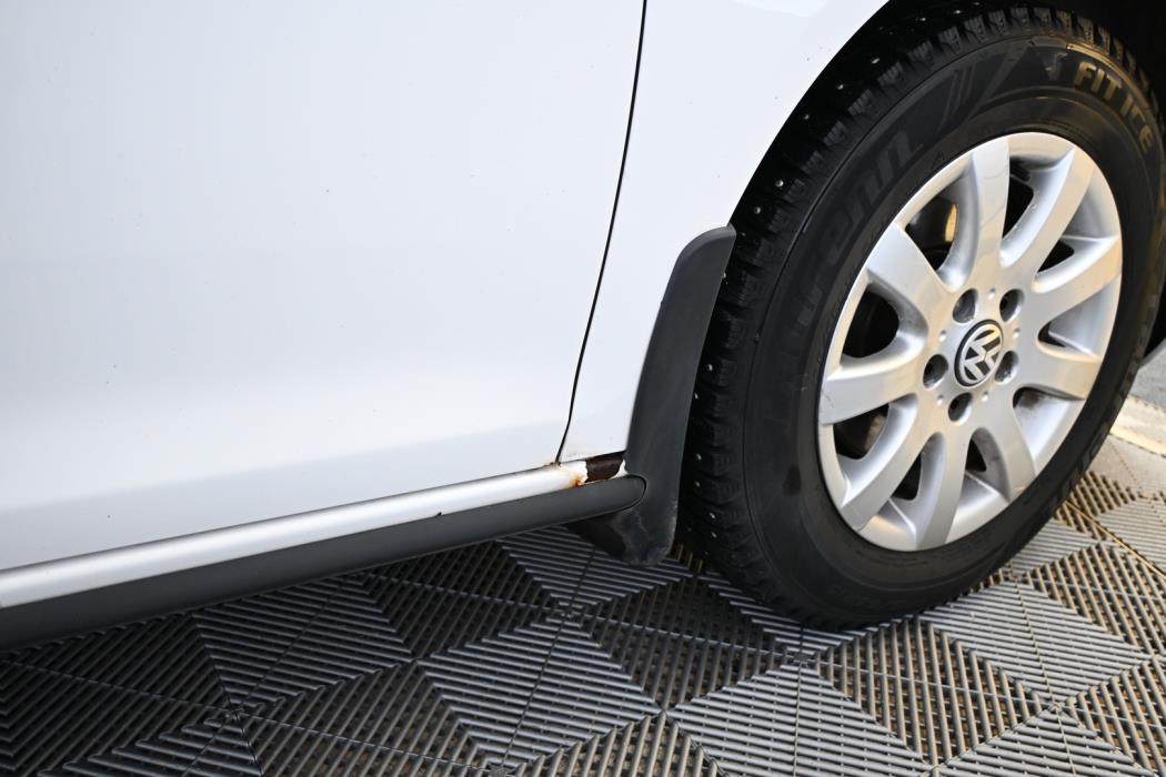 VOLKSWAGEN Golf 2012