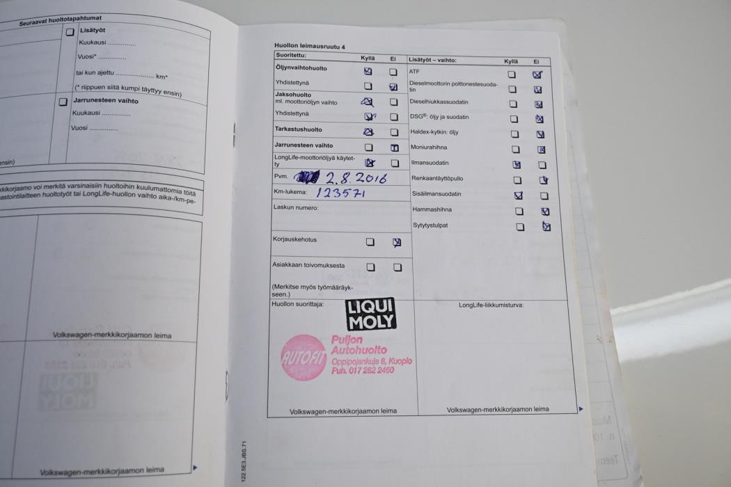 VOLKSWAGEN Golf 2012