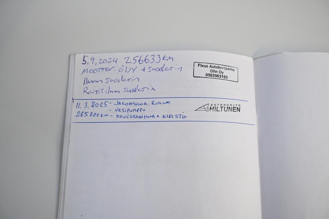 VOLKSWAGEN Golf 2012