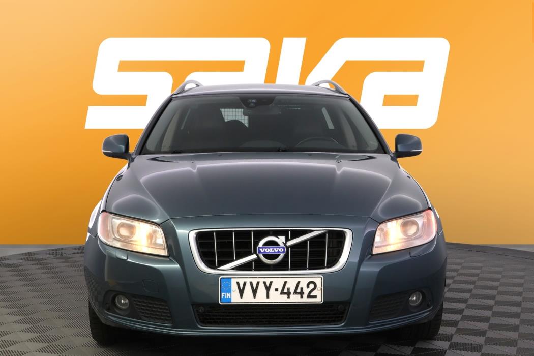 VOLVO V70 2012
