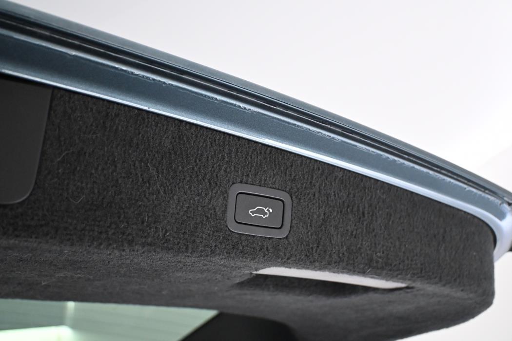 VOLVO V70 2012