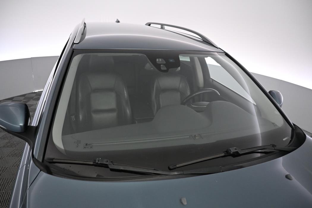 VOLVO V70 2012