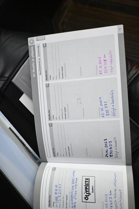 VOLVO V70 2012