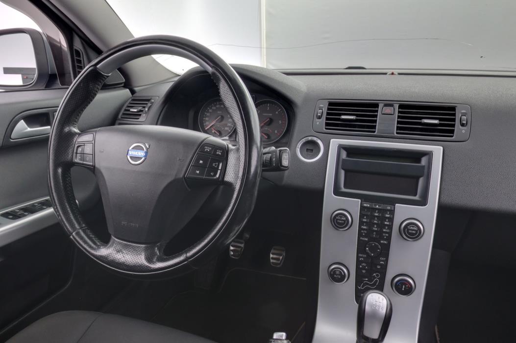 VOLVO V50 2012