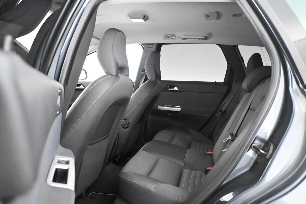 VOLVO V50 2012