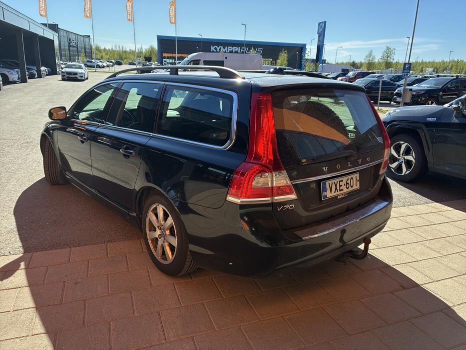VOLVO V70 2014