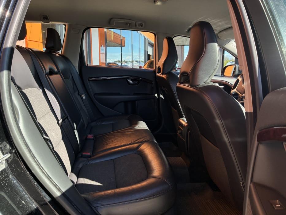 VOLVO V70 2014