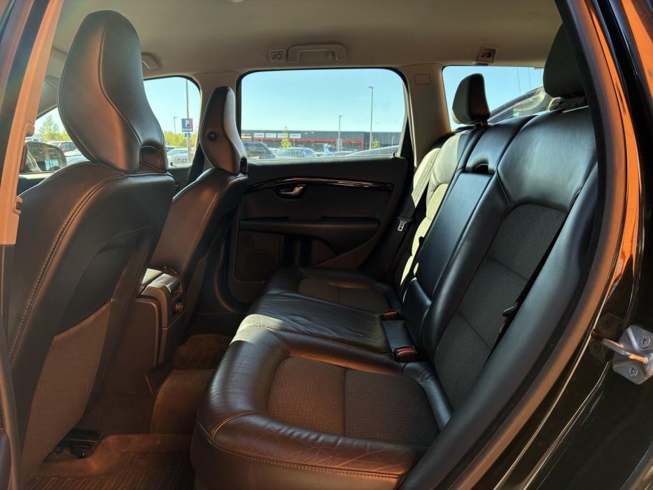 VOLVO V70 2014