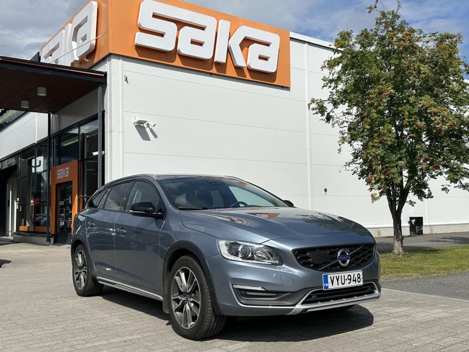 VOLVO V60 Cross Country 2017