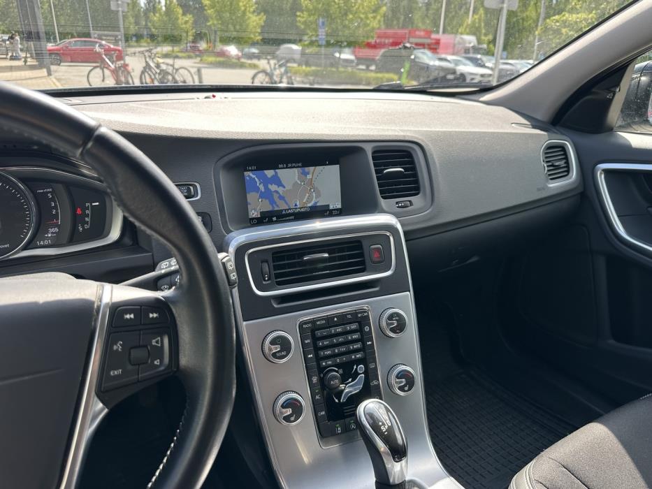 VOLVO V60 Cross Country 2017