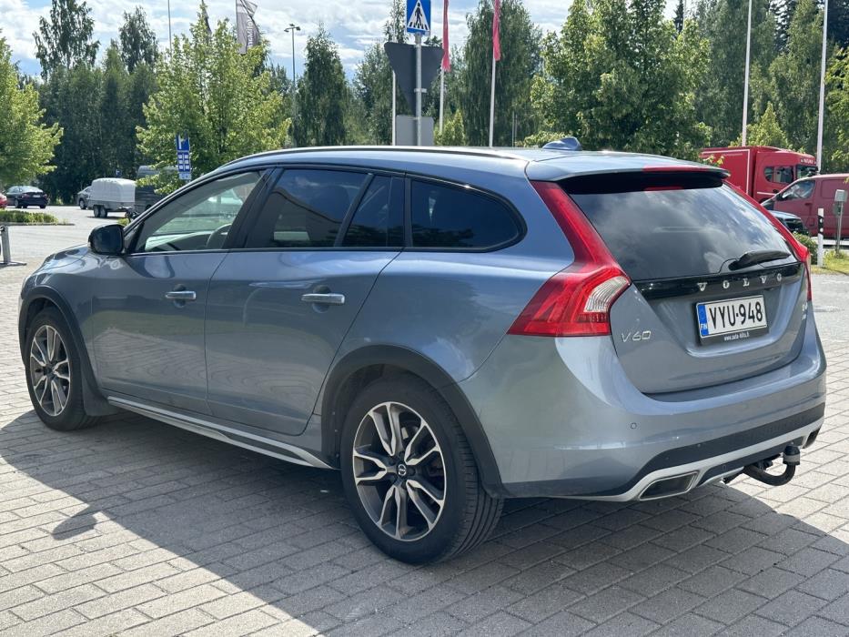 VOLVO V60 Cross Country 2017