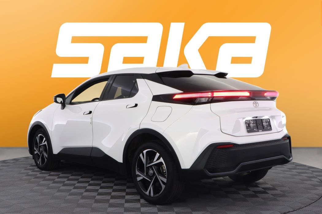 TOYOTA C-HR 2024
