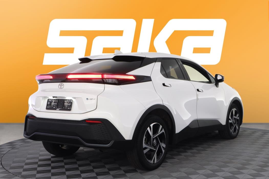 TOYOTA C-HR 2024