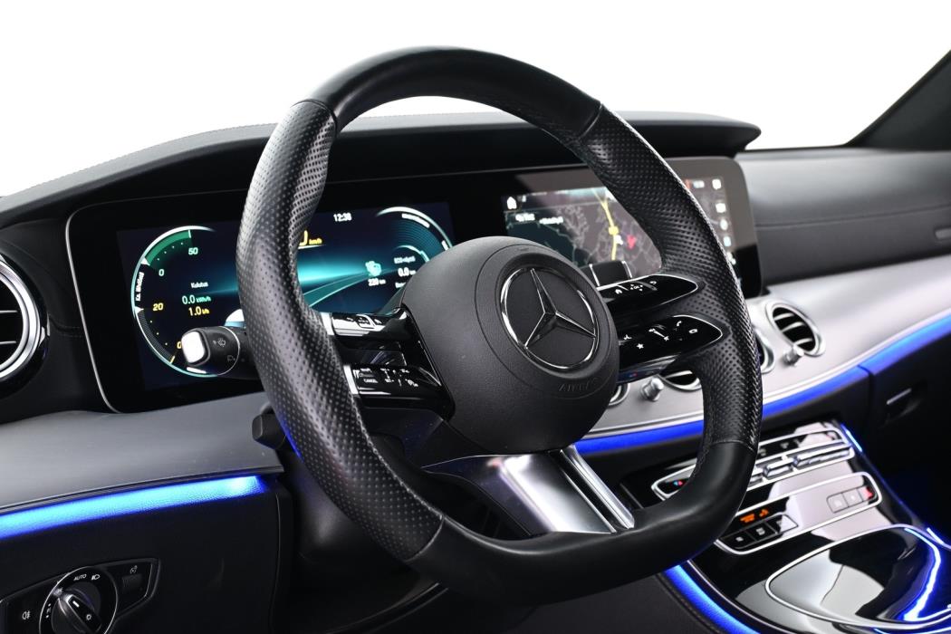 MERCEDES-BENZ E 2023
