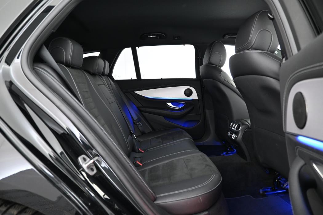 MERCEDES-BENZ E 2023