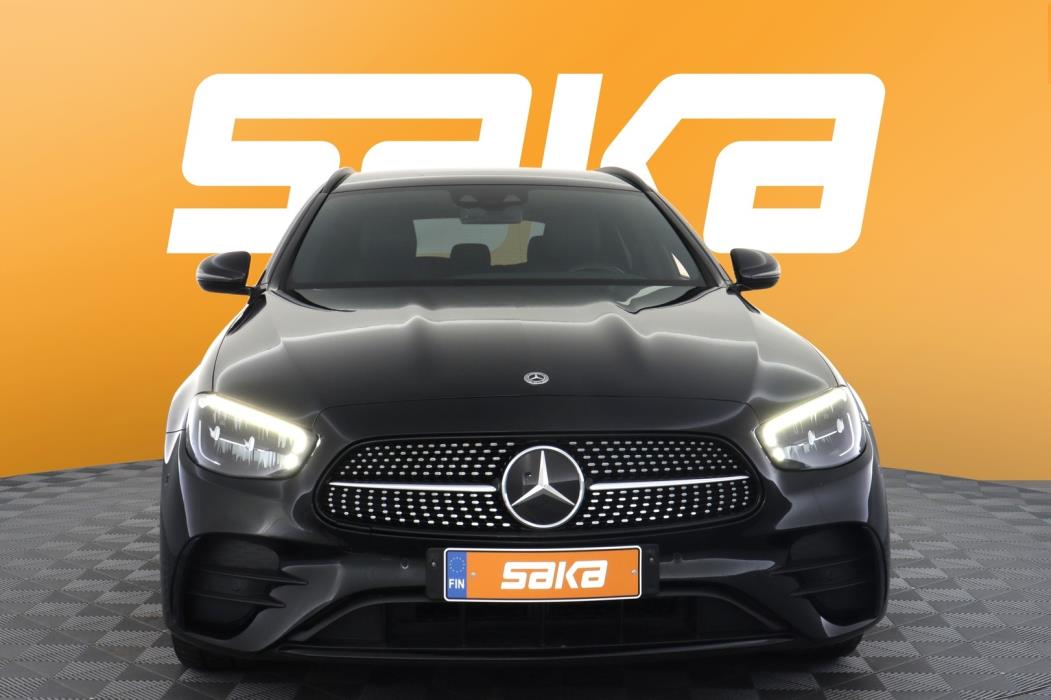 MERCEDES-BENZ E 2023