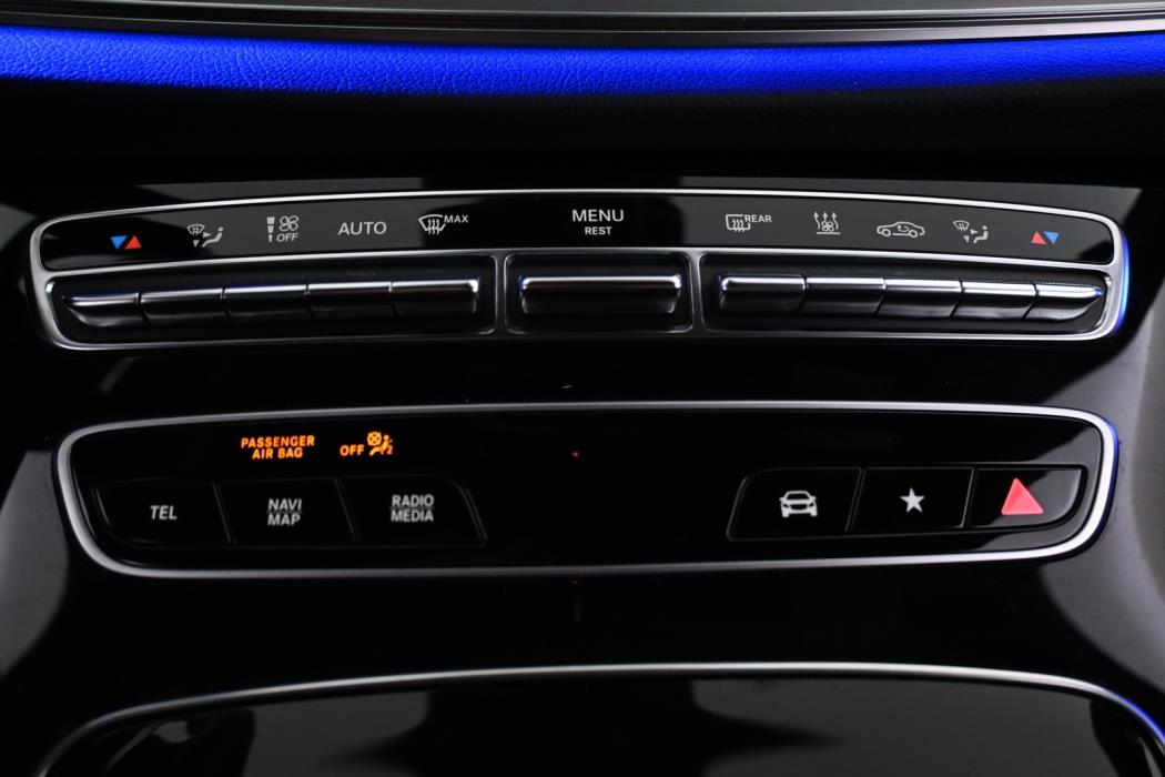 MERCEDES-BENZ E 2023