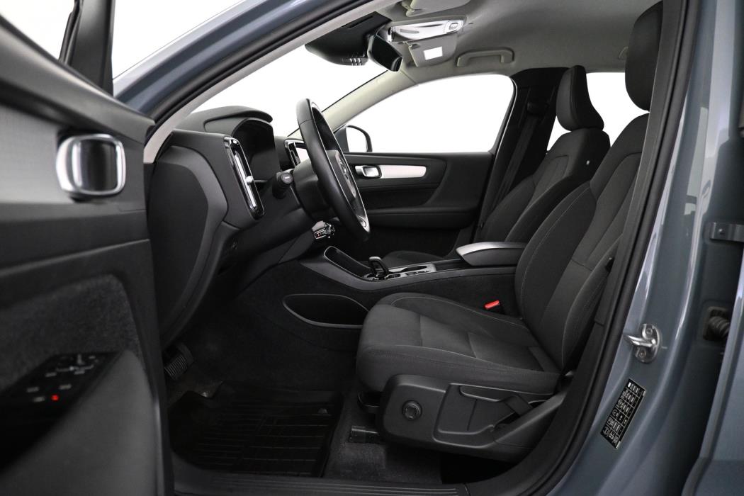 VOLVO XC40 2022