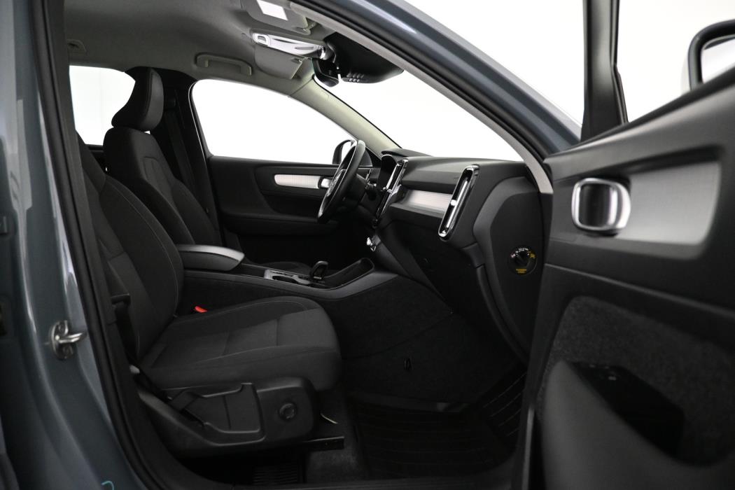 VOLVO XC40 2022