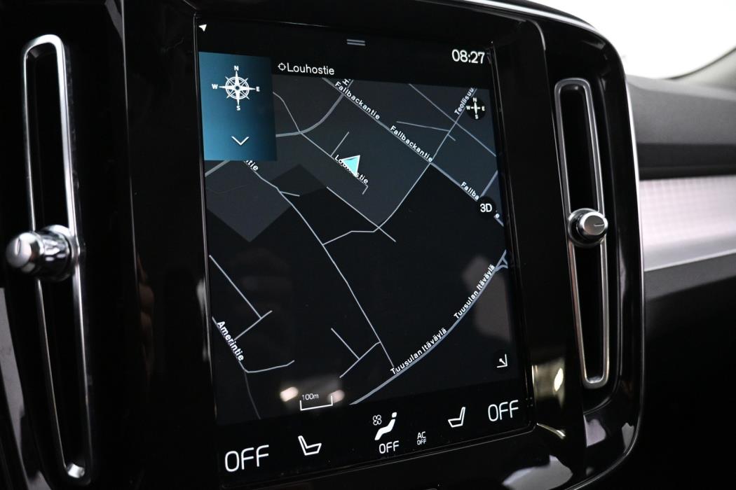 VOLVO XC40 2022