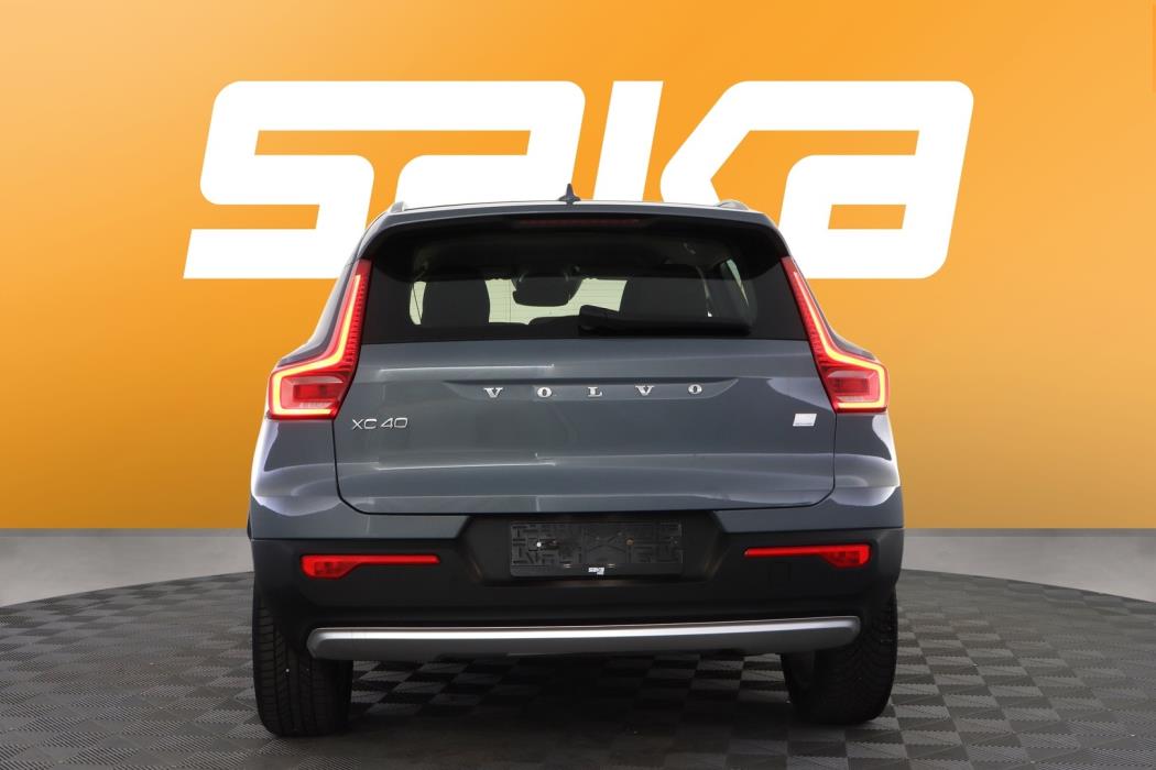VOLVO XC40 2022