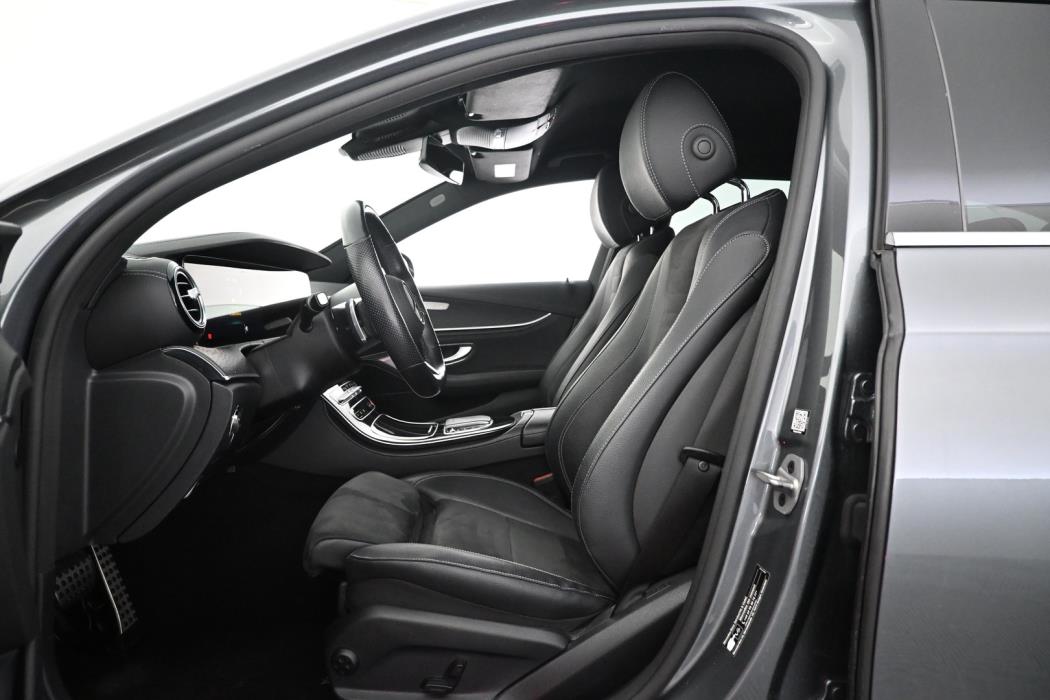 MERCEDES-BENZ E 2022